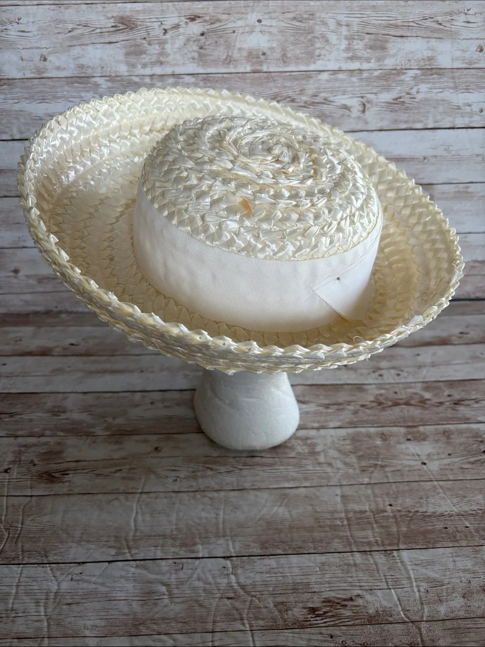 Vintage Cream Braided Straw Tilt Hat Breton-Style Straw Hat 1950's 1960's - Picture 5 of 9
